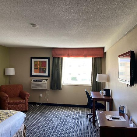 Baymont By Wyndham Kokomo Extérieur photo