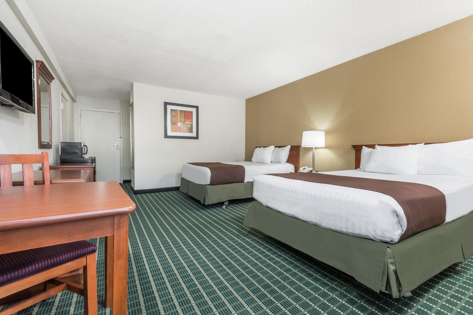 Baymont By Wyndham Kokomo Extérieur photo